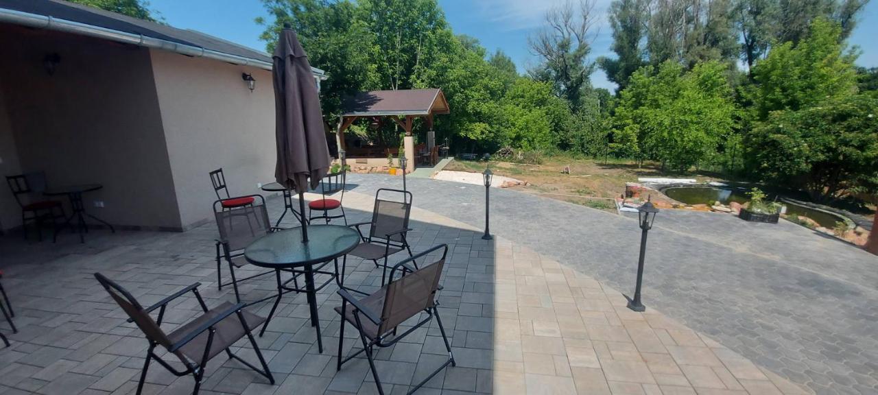 Villa Verteskacsa Vértesacsa Buitenkant foto